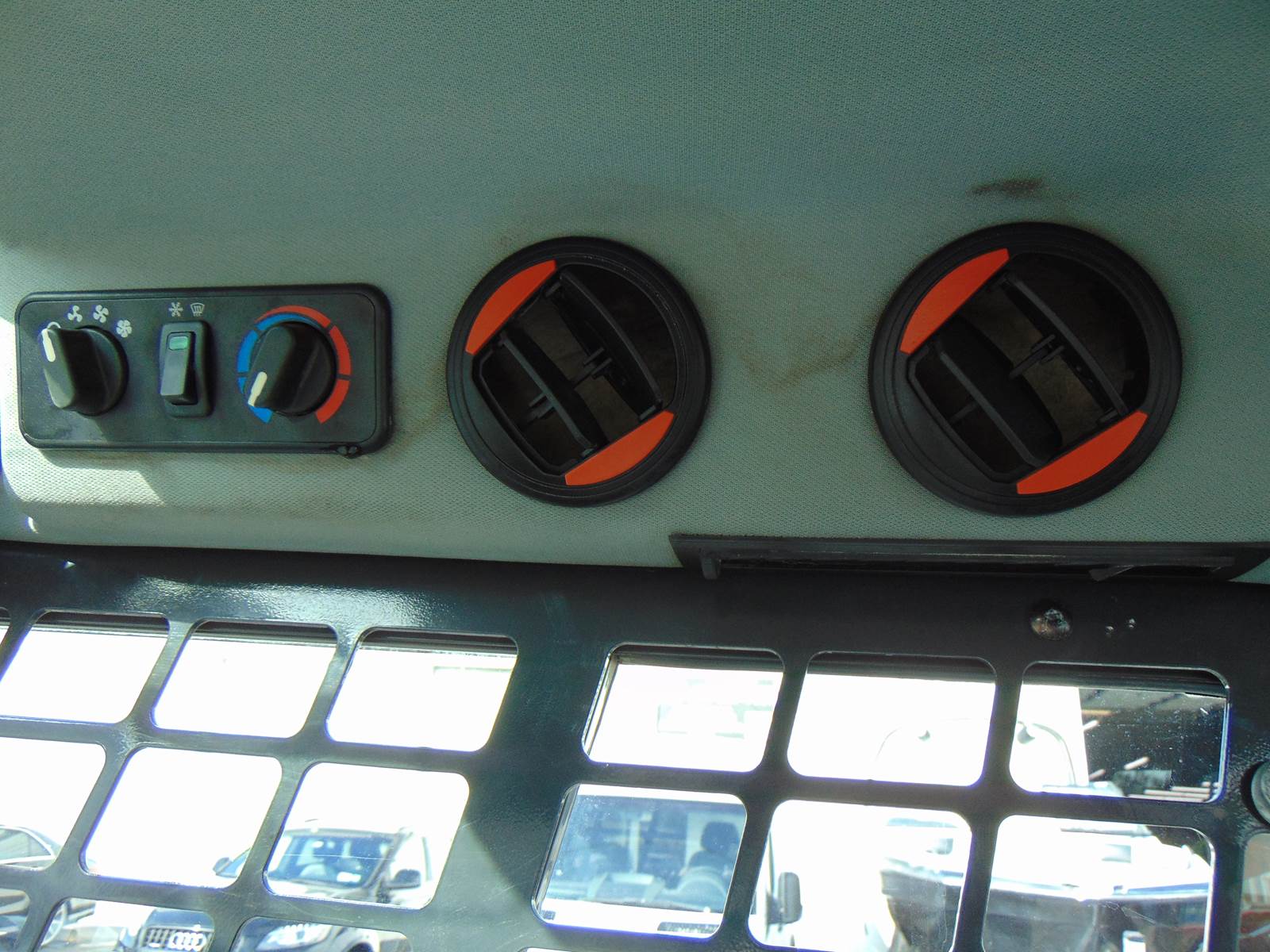 2020 BOBCAT S-76 TURBO 2 SPEED - HEAT & A/C - JOYSTICK CONTROLS - BOB TACH - CAMERA - ADVANCED MONITOR DISPLAY - ONLY 1,544 HOURS - Image 18