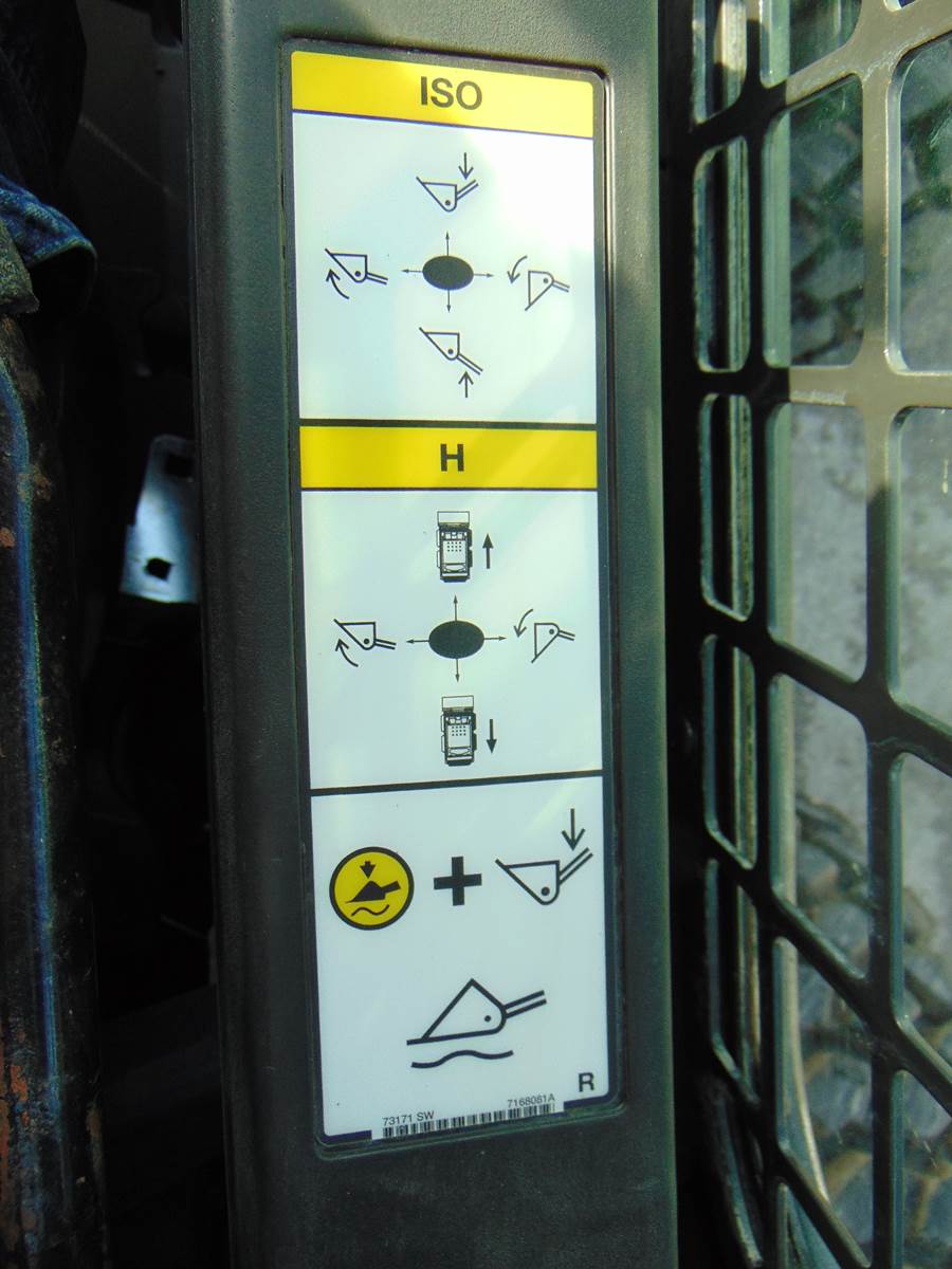 2020 BOBCAT S-76 TURBO 2 SPEED - HEAT & A/C - JOYSTICK CONTROLS - BOB TACH - CAMERA - ADVANCED MONITOR DISPLAY - ONLY 1,544 HOURS - Image 14