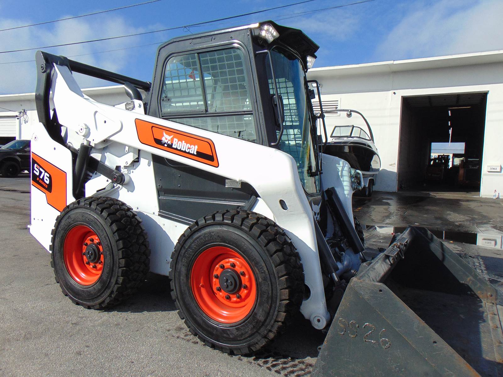 2020 BOBCAT S-76 TURBO 2 SPEED - HEAT & A/C - JOYSTICK CONTROLS - BOB TACH - CAMERA - ADVANCED MONITOR DISPLAY - ONLY 1,544 HOURS - Image 3