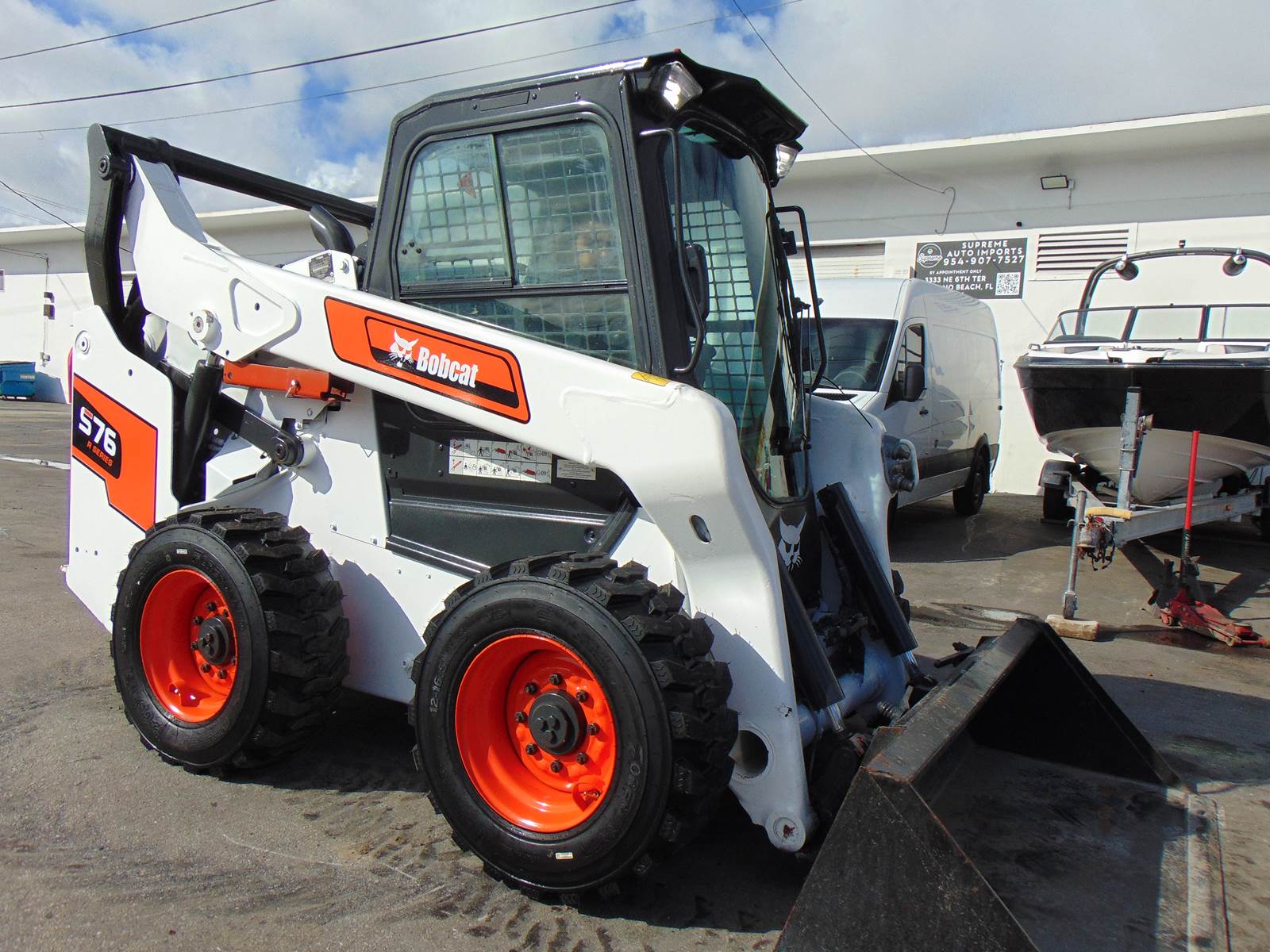 2020 BOBCAT S76 TURBO - 4 BRAND NEW TIRES - HEAT AND AC COMFORT CAB - BACK UP CAMERA - ONLY 1,145 HOURS