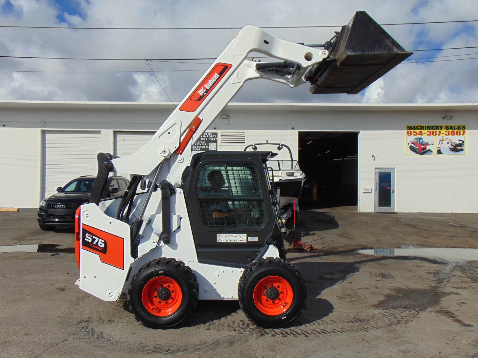 2020 BOBCAT S76 TURBO - 4 BRAND NEW TIRES - HEAT AND AC COMFORT CAB - BACK UP CAMERA - ONLY 1,145 HOURS - Image 8