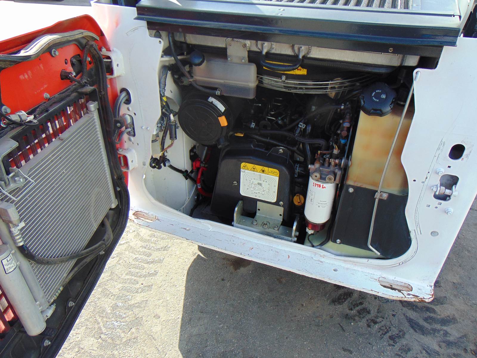 2020 BOBCAT S76 TURBO - 4 BRAND NEW TIRES - HEAT AND AC COMFORT CAB - BACK UP CAMERA - ONLY 1,145 HOURS - Image 31