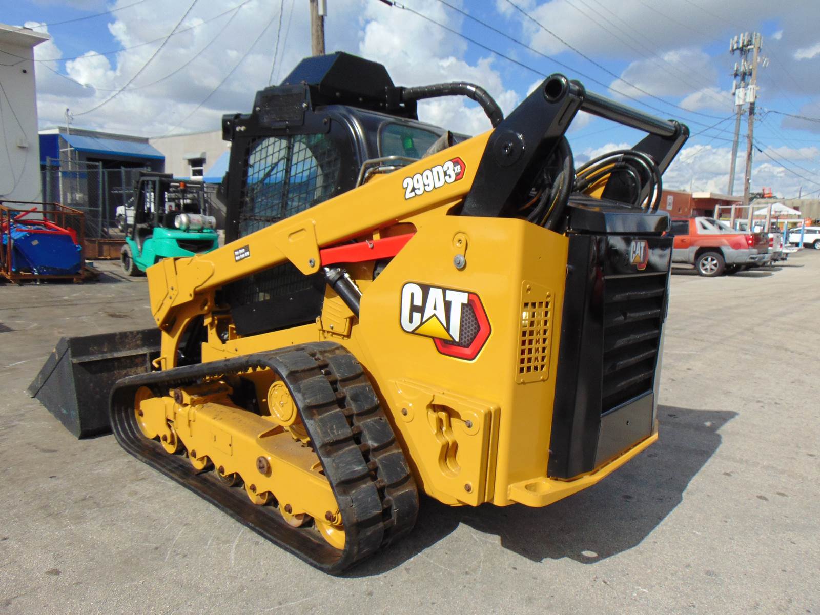 2023 CAT 299D3-XE 