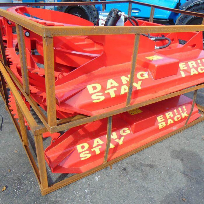 2026 TopCat BRUSH CUTTER ATTACHMENT Mulcher for UNIVERSAL UNIVERSAL UNIVERSAL SKID STEERS - TRACK LOADERS - WHEEL LOADERS