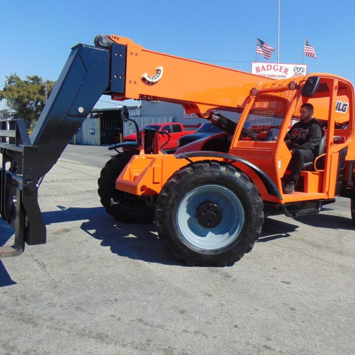 2006 JLG / LULL 944E-42 TELEHANDLER W/ SUPER FORKS & CARRIAGE - SLIDING FRAME FOR 6' OF ADDITIONAL REACH - CUMMINS TURBO DIESEL - LOW HOURS