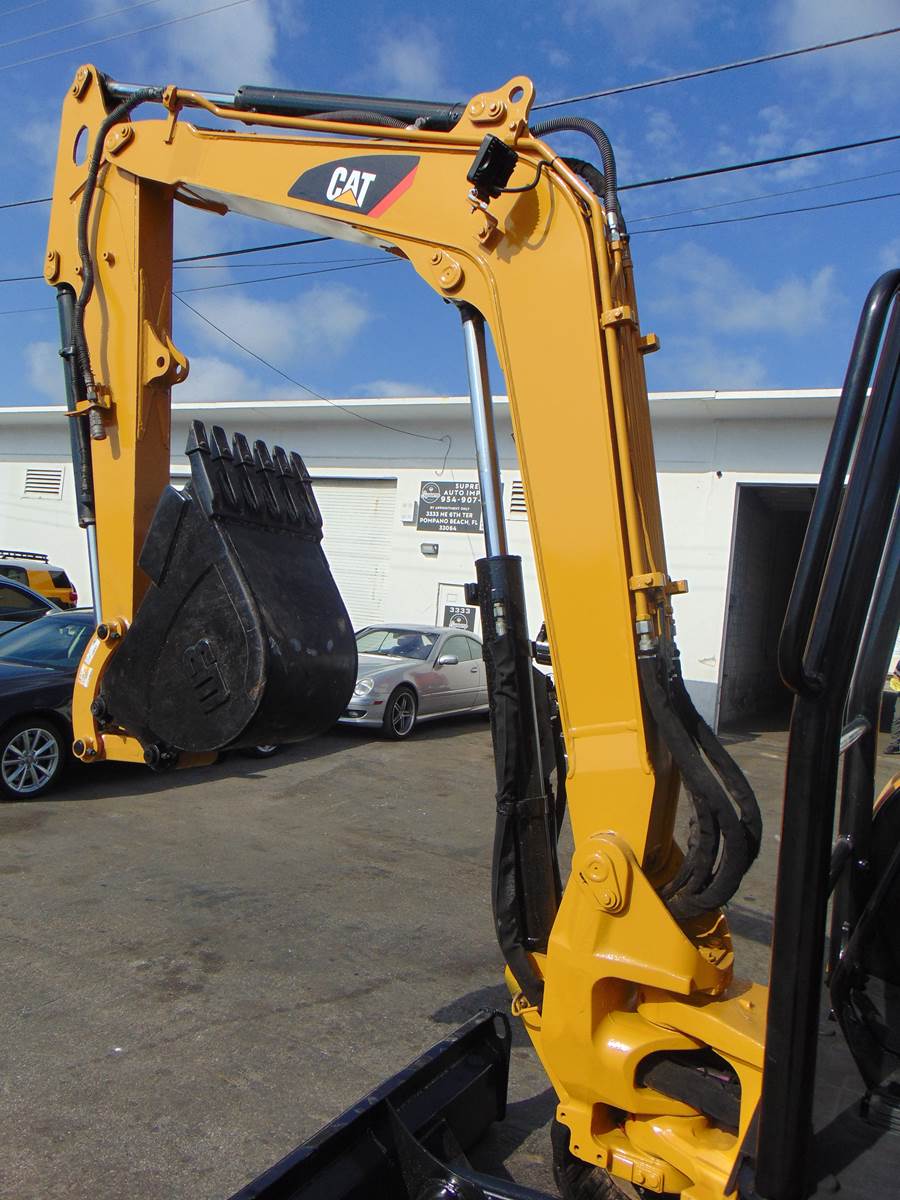 2016 Caterpillar CAT 305E2 CR Excavator - Tooth Bucket - "ONLY 966 ORIGINAL 1 OWNER HOURS" - PRE-EMISSIONS - 11,000 POUNDS - Image 7