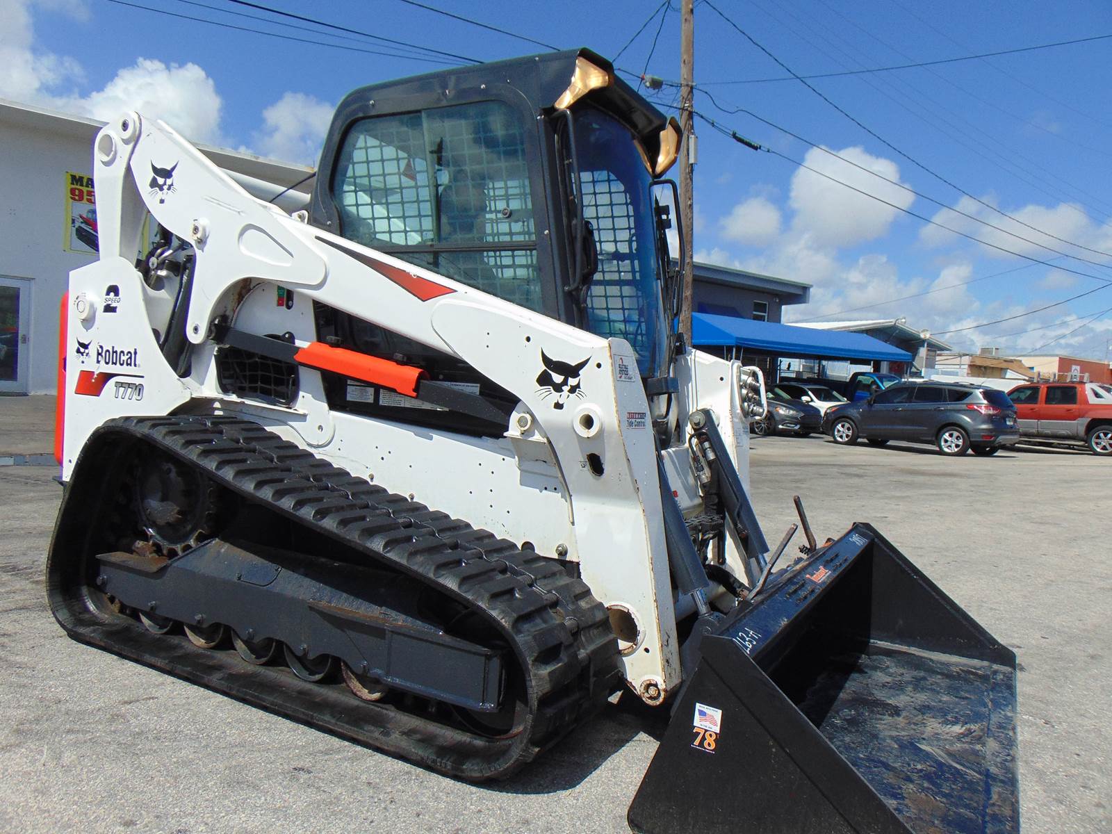 2018 BOBCAT T770 HIGH FLOW FORESTRY PKG - EVERY OPTION - BIG 92 HP - RIDE CONTROL - JOYSTICKS - ONLY 1,162 HOURS - Image 5