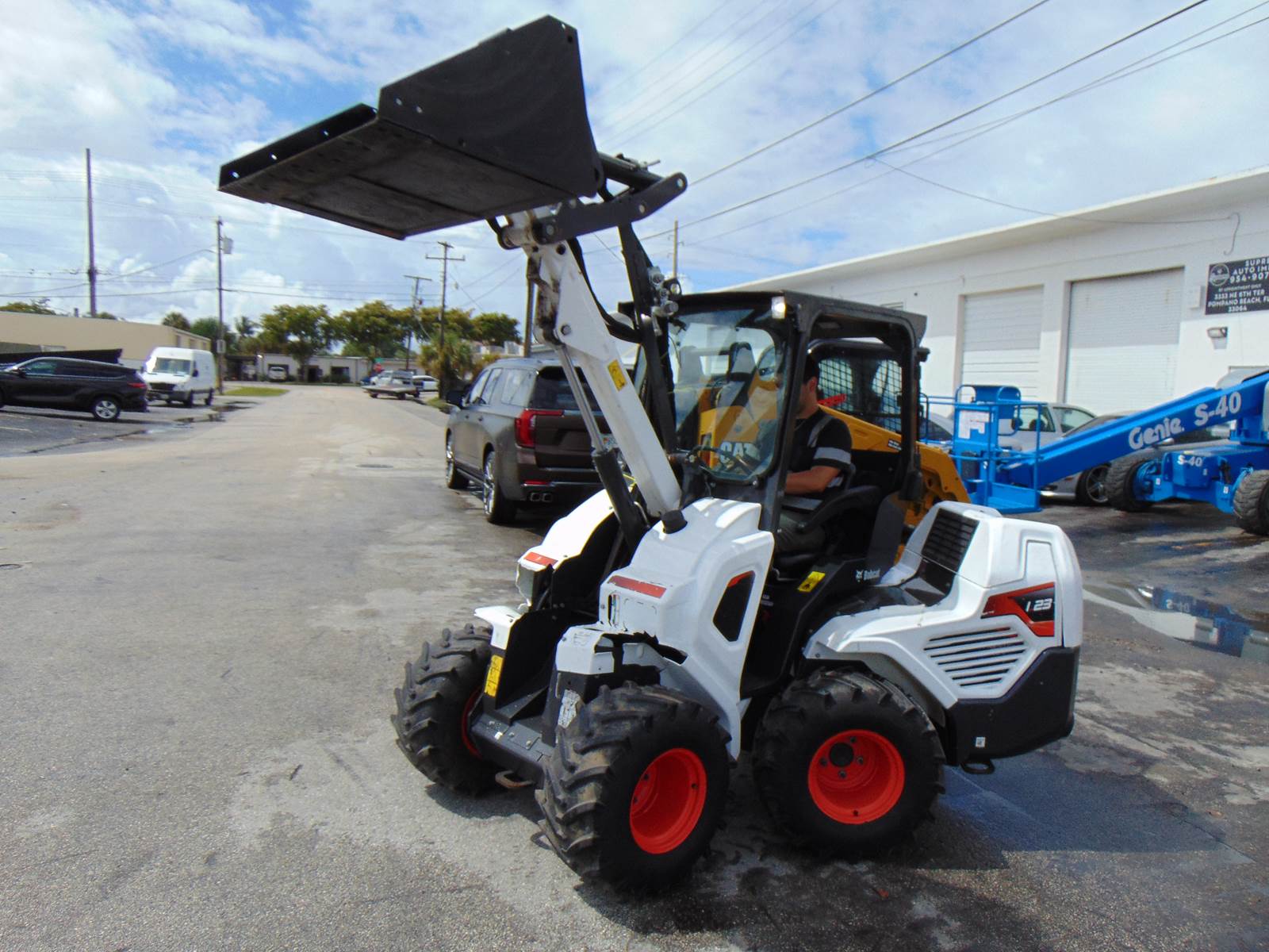 2021 BOBCAT L23 ARTICULATED FRONT END MINI LOADER - KUBOTA DIESEL - POWER QUICK ATTACH - ONLY 1,129 HOURS - Image 12