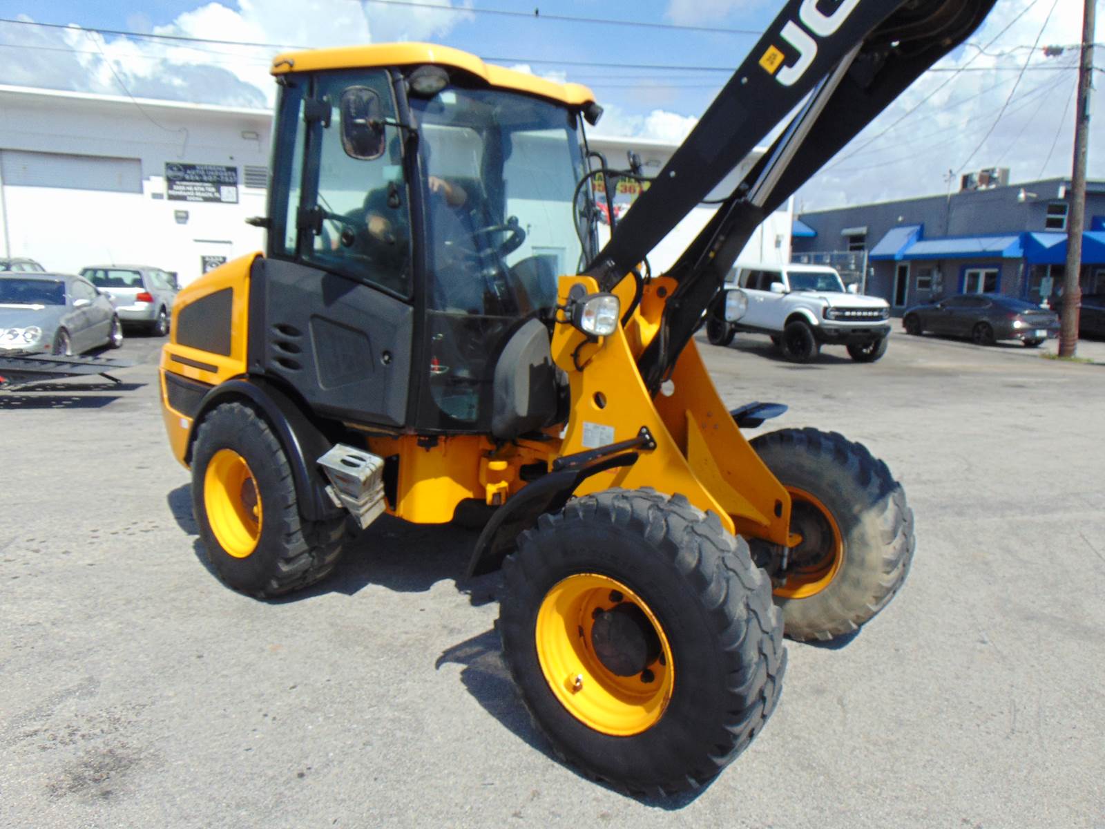 2015 JCB 407 ARTICULATED FRONT END "11K POUND" WHEEL LOADER 4X4 - ORIGINAL 1 OWNER - 65 HP KOHLER DIESEL - SERVICED TODAY - Image 27