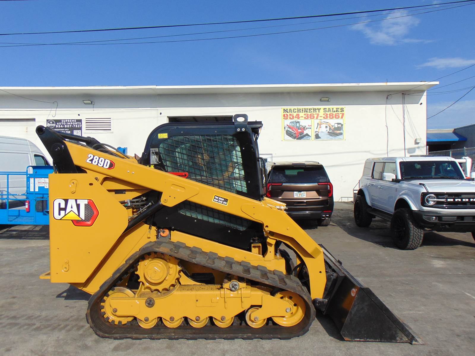 2015 CAT 289D TURBO 2 SPEED - PRE EMISSIONS DIESEL - SUPER LOADED - HEAT - AC - JOYSTICKS - AIR RIDE - BRAND NEW TRACKS - 1,932 HOURS - Image 3