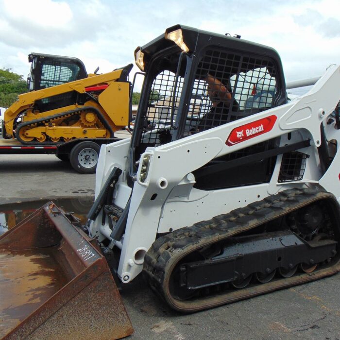 2019 BOBCAT T595 - BIG 74 HP TURBO - STANDARD HAND AND FOOT CONTROLS - CLEAN AND LOW HOURS - FULL SERVICED - KEYLESS SECURITY