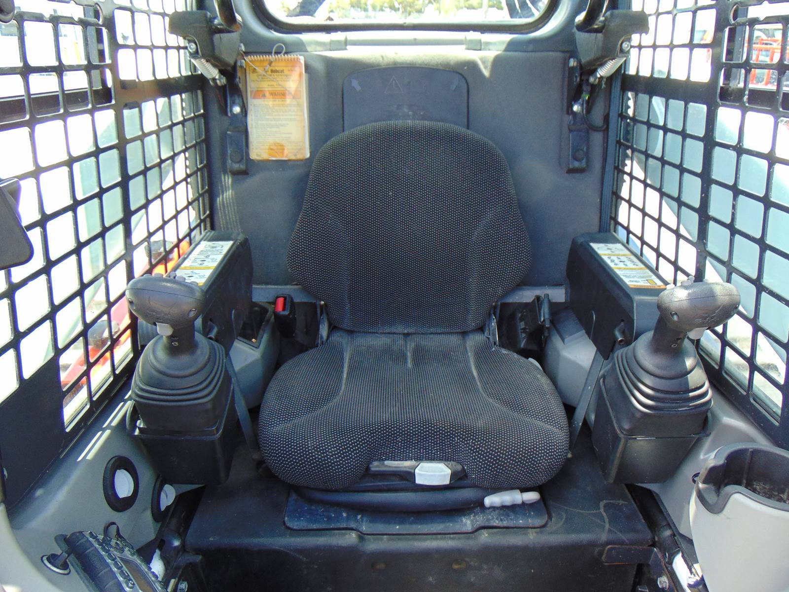 2021 BOBCAT T770 TURBO 2 SPEED "HIGH FLOW" 92 HP - JOYSTICKS - HEAT AND A/C - SUPER LOADED - ONLY 1,348 HOURS - JOB READY - Image 33