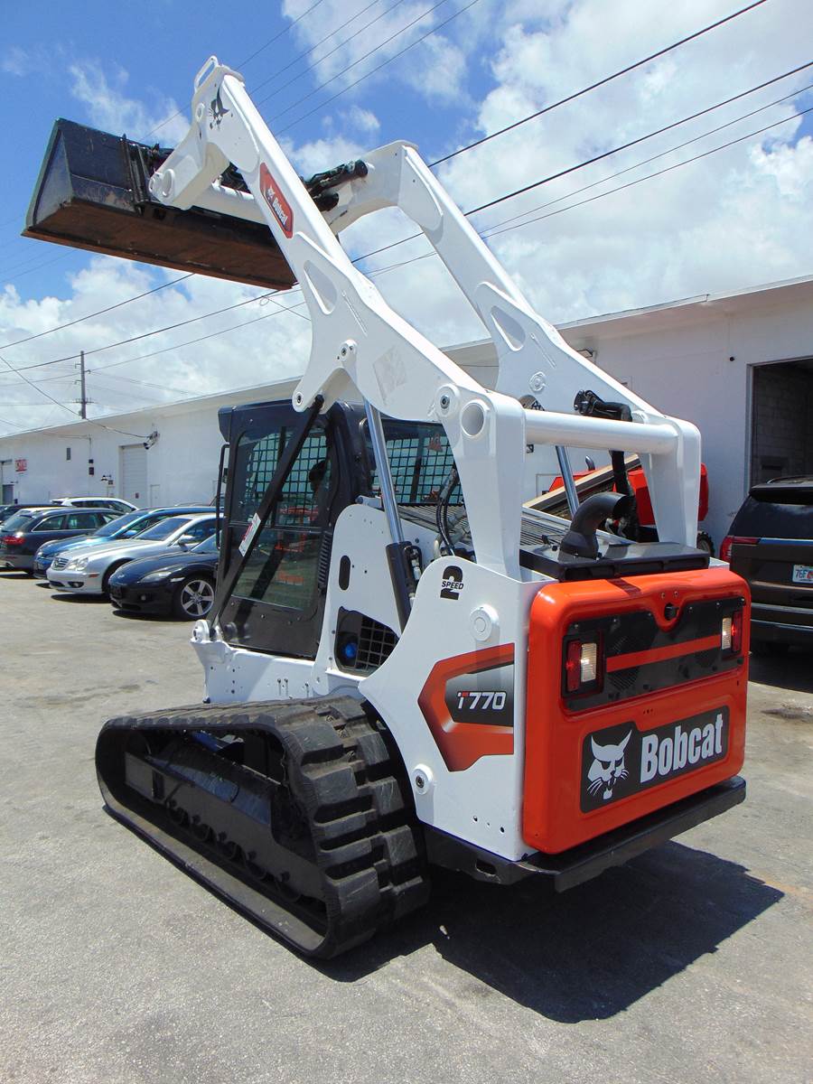 2021 BOBCAT T770 TURBO 2 SPEED "HIGH FLOW" 92 HP - JOYSTICKS - HEAT AND A/C - SUPER LOADED - ONLY 1,348 HOURS - JOB READY - Image 14