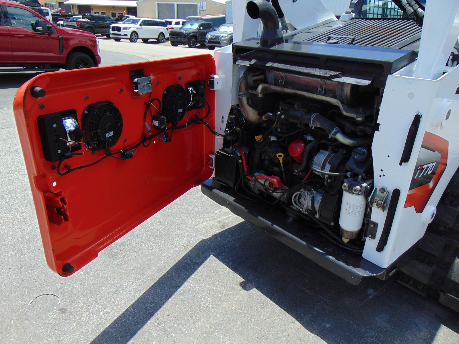 2021 BOBCAT T770 TURBO 2 SPEED "HIGH FLOW" 92 HP - JOYSTICKS - HEAT AND A/C - SUPER LOADED - ONLY 1,348 HOURS - JOB READY - Image 6