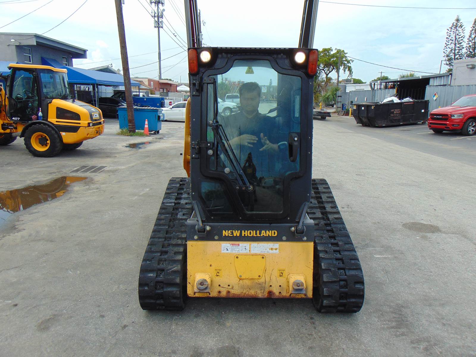 2016 NEW HOLLAND C227 TURBO 2 SPEED "BIG 74 HP" PRE EMISSIONS - HEAT - AC - STEREO - POWER COUPLER - JOYSTICKS - LOW HOURS - AIR RIDE - 100% JOB READY - Image 33