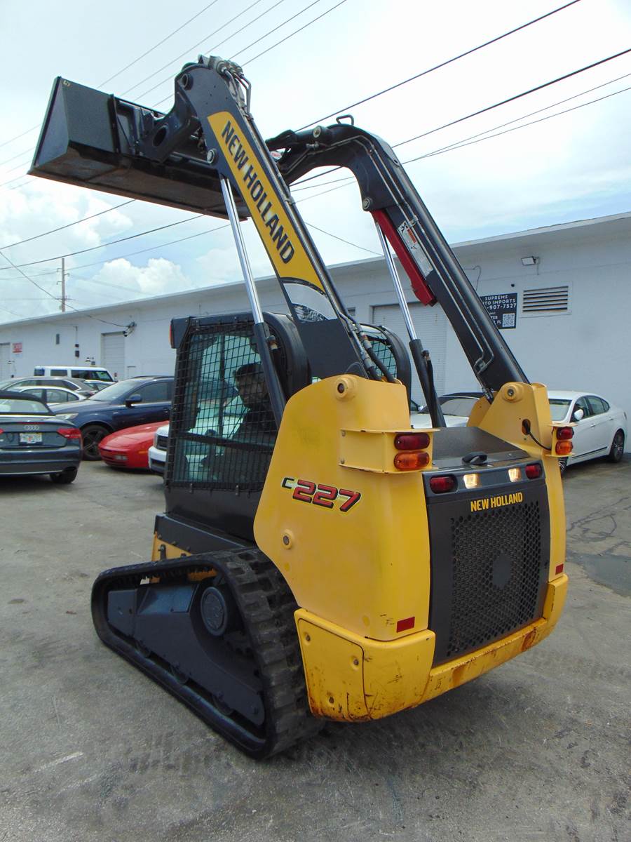 2016 NEW HOLLAND C227 TURBO 2 SPEED "BIG 74 HP" PRE EMISSIONS - HEAT - AC - STEREO - POWER COUPLER - JOYSTICKS - LOW HOURS - AIR RIDE - 100% JOB READY - Image 36