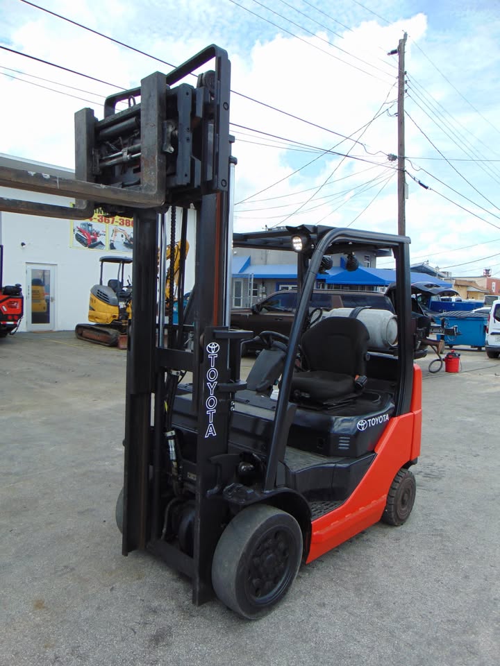 2016 TOYOTA 8FGCU20 LP / PROPANE 2 STAGE FORKLIFT FOR SALE - SIDE SHIFTER & POSITIONER - 5' LONG immaculate indoor stored - lp tank included - new tires - 100% job ready - Image 18