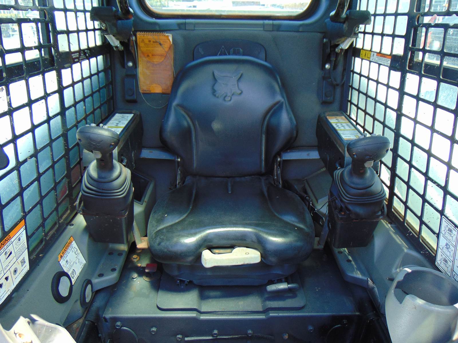 2017 BOBCAT T450 TURBO 2 SPEED "A/C CAB" - BRAND NEW TRACKS - PWR COUPLER - JOYSTICK CONTROLS - KEYLESS SECURITY - NEW COMBO BUCKET - ONLY 1,534 HOURS - Image 21
