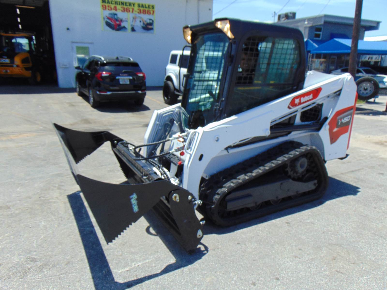 2017 BOBCAT T450 TURBO 2 SPEED "A/C CAB" - BRAND NEW TRACKS - PWR COUPLER - JOYSTICK CONTROLS - KEYLESS SECURITY - NEW COMBO BUCKET - ONLY 1,534 HOURS - Image 4