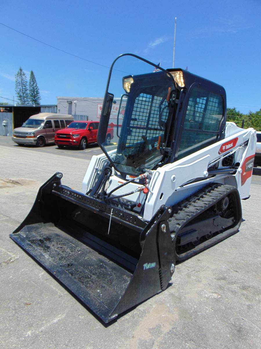 2017 BOBCAT T450 TURBO 2 SPEED "A/C CAB" - BRAND NEW TRACKS - PWR COUPLER - JOYSTICK CONTROLS - KEYLESS SECURITY - NEW COMBO BUCKET - ONLY 1,534 HOURS - Image 8