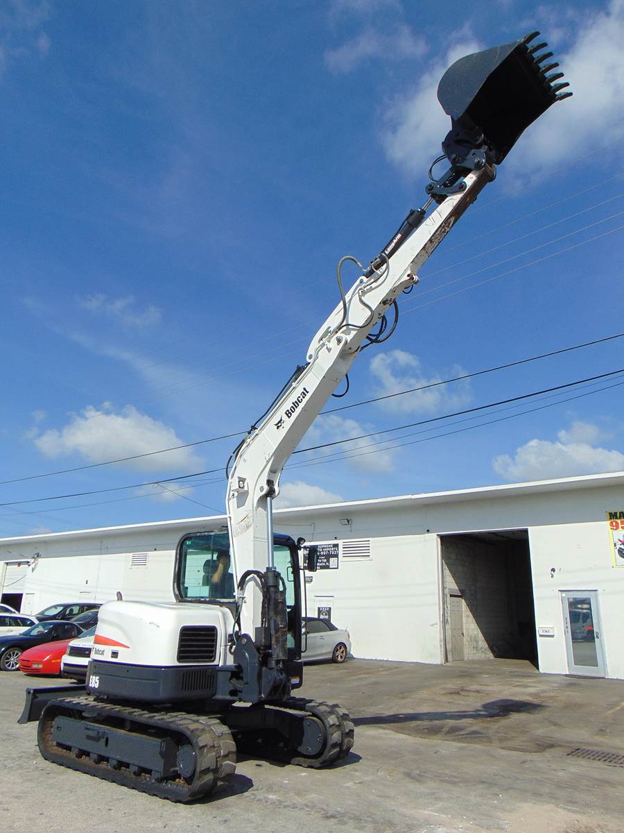 2017 BOBCAT E85 "SUPER LOADED" LONG REACH - PWR COUPLER - ICE COLD A/C - STEREO - DOUBLE PLUMBED - 3 BUCKETS INCLUDED - ONLY 2,341 ORIGINAL HOURS - Image 12