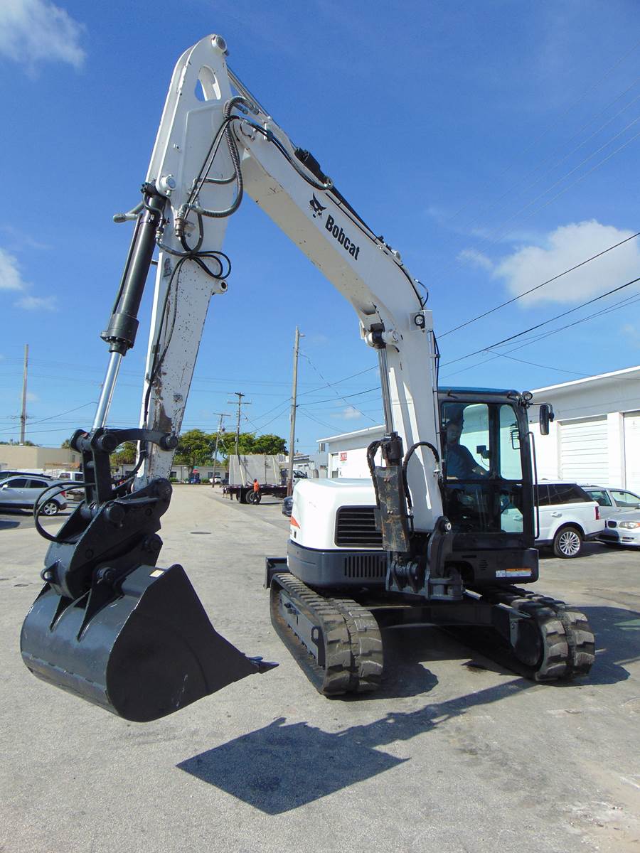 2017 BOBCAT E85 "SUPER LOADED" LONG REACH - PWR COUPLER - ICE COLD A/C - STEREO - DOUBLE PLUMBED - 3 BUCKETS INCLUDED - ONLY 2,341 ORIGINAL HOURS - Image 4