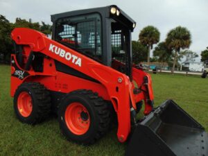 2017 KUBOTA SSV-75 