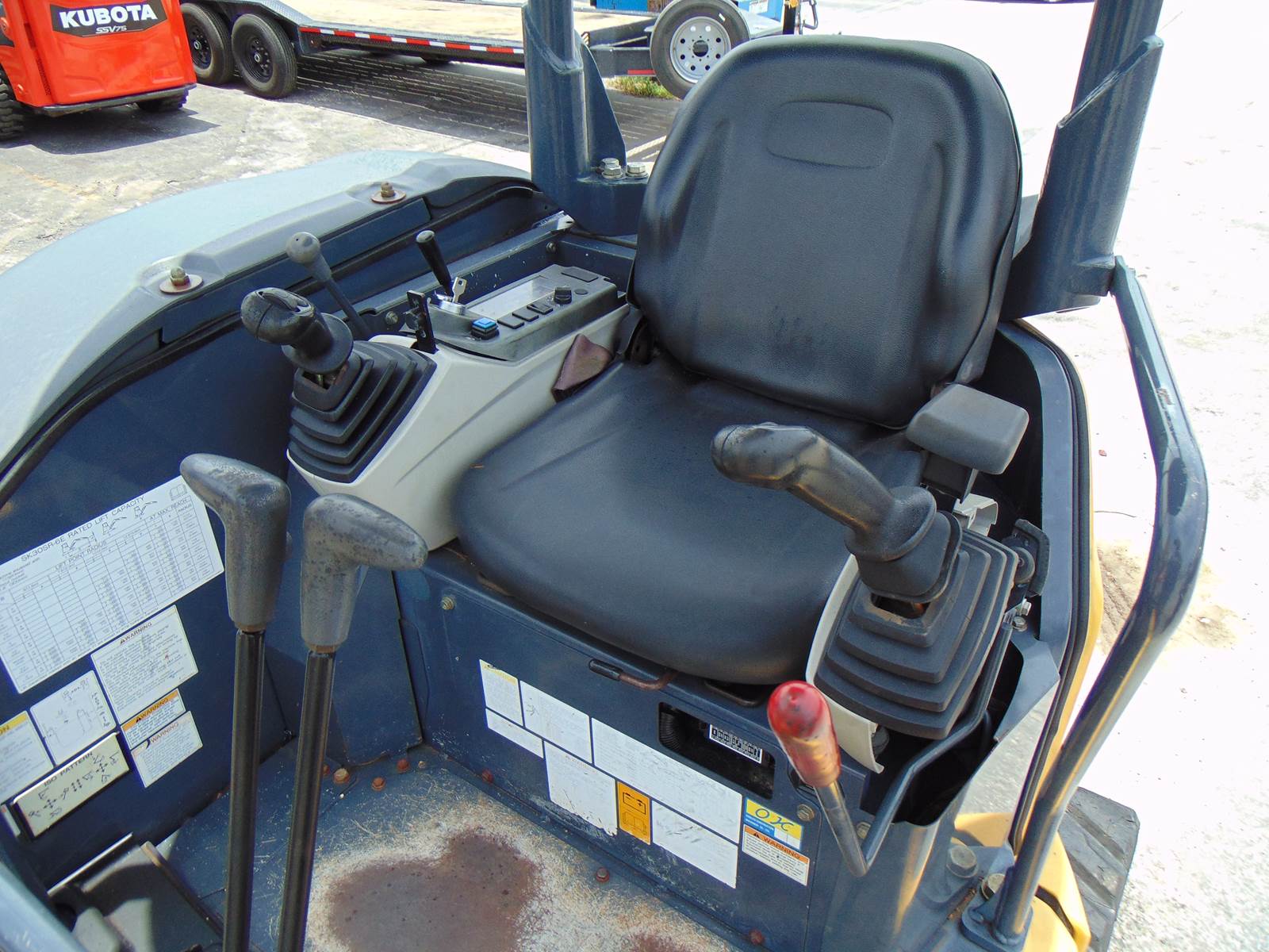 2020 KOBELCO SK-30SR MINI EXCAVATOR - 7,300 LB OPERATING WEIGHT - YANMAR DIESEL - BRAND NEW HYDRAULIC THUMB - ONLY 1,539 HOURS - Image 14