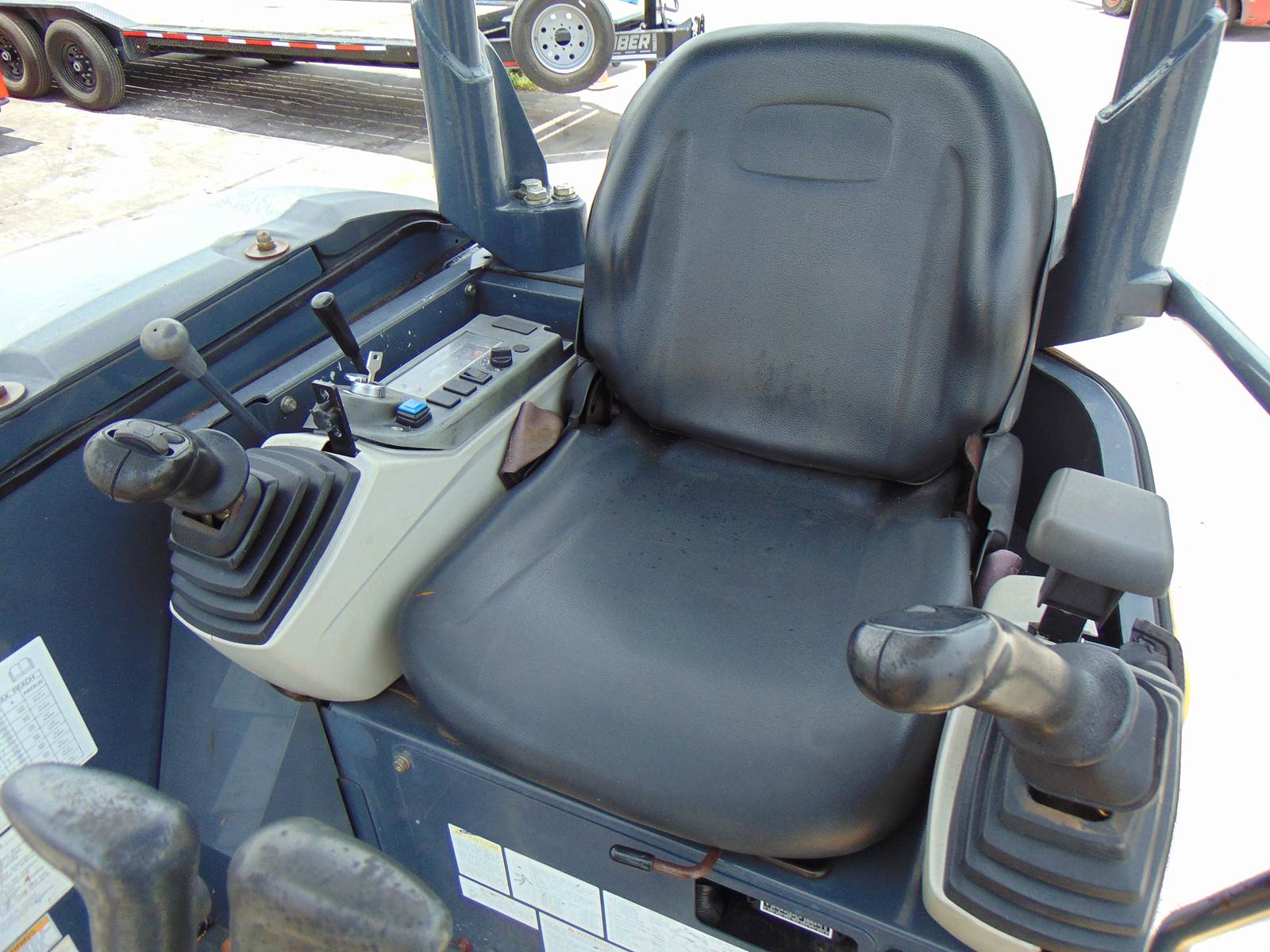2020 KOBELCO SK-30SR MINI EXCAVATOR - 7,300 LB OPERATING WEIGHT - YANMAR DIESEL - BRAND NEW HYDRAULIC THUMB - ONLY 1,539 HOURS - Image 18
