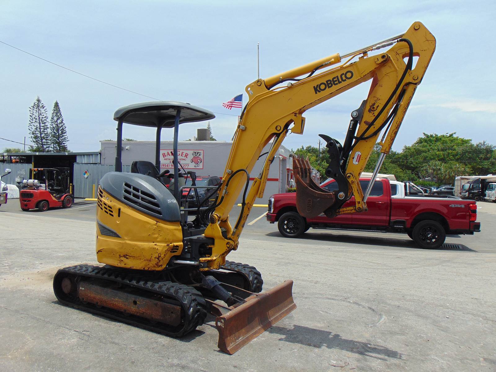 2020 KOBELCO SK-30SR MINI EXCAVATOR - 7,300 LB OPERATING WEIGHT - YANMAR DIESEL - BRAND NEW HYDRAULIC THUMB - ONLY 1,539 HOURS - Image 7