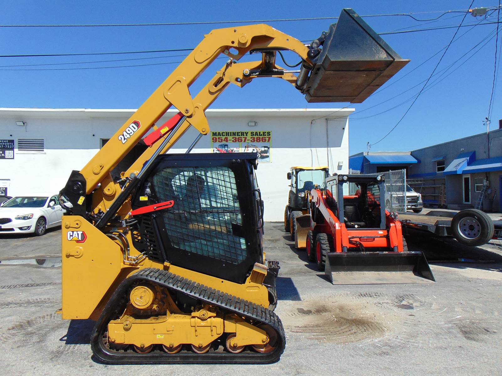 2019 CAT 249D SKID STEER TRACK LOADER "BIG 68 HP TURBO" - A/C - HEAT - JOYSTICKS - STEREO - BACK UP CAMERA - ONLY 1,842 HOURS - Image 4