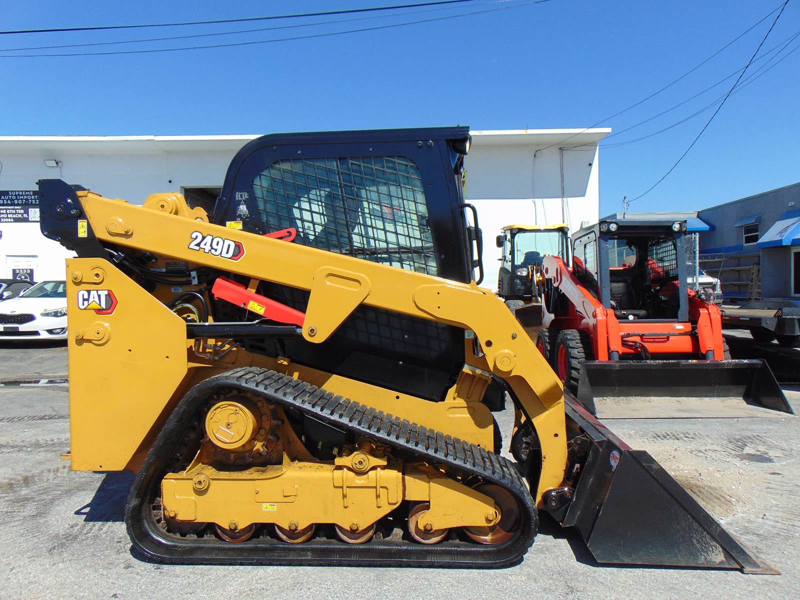 2019 CAT 249D SKID STEER TRACK LOADER "BIG 68 HP TURBO" - A/C - HEAT - JOYSTICKS - STEREO - BACK UP CAMERA - ONLY 1,842 HOURS - Image 33