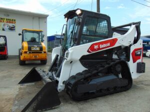 2020 BOBCAT T66 TURBO 2 SPEED - BIG 74 HP - ENCLOSED A/C & HEATED CAB - STEREO - CAMERA - POWER COUPLER - 1,326 HOURS - NEW TRACKS TODAY