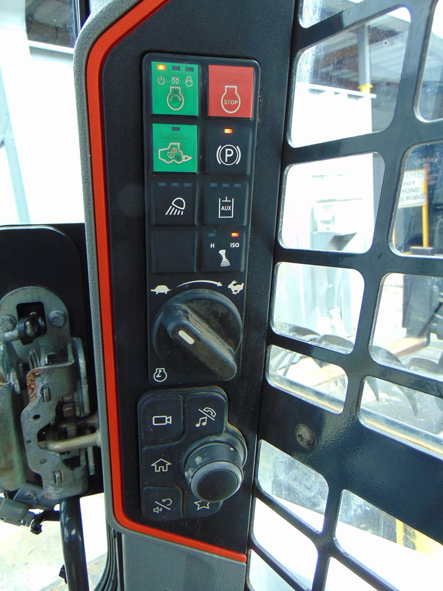 2021 BOBCAT T64 TURBO "COMFORT CAB" HEAT - A/C - POWER COUPLER - JOYSTICK CONTROLS - Image 14