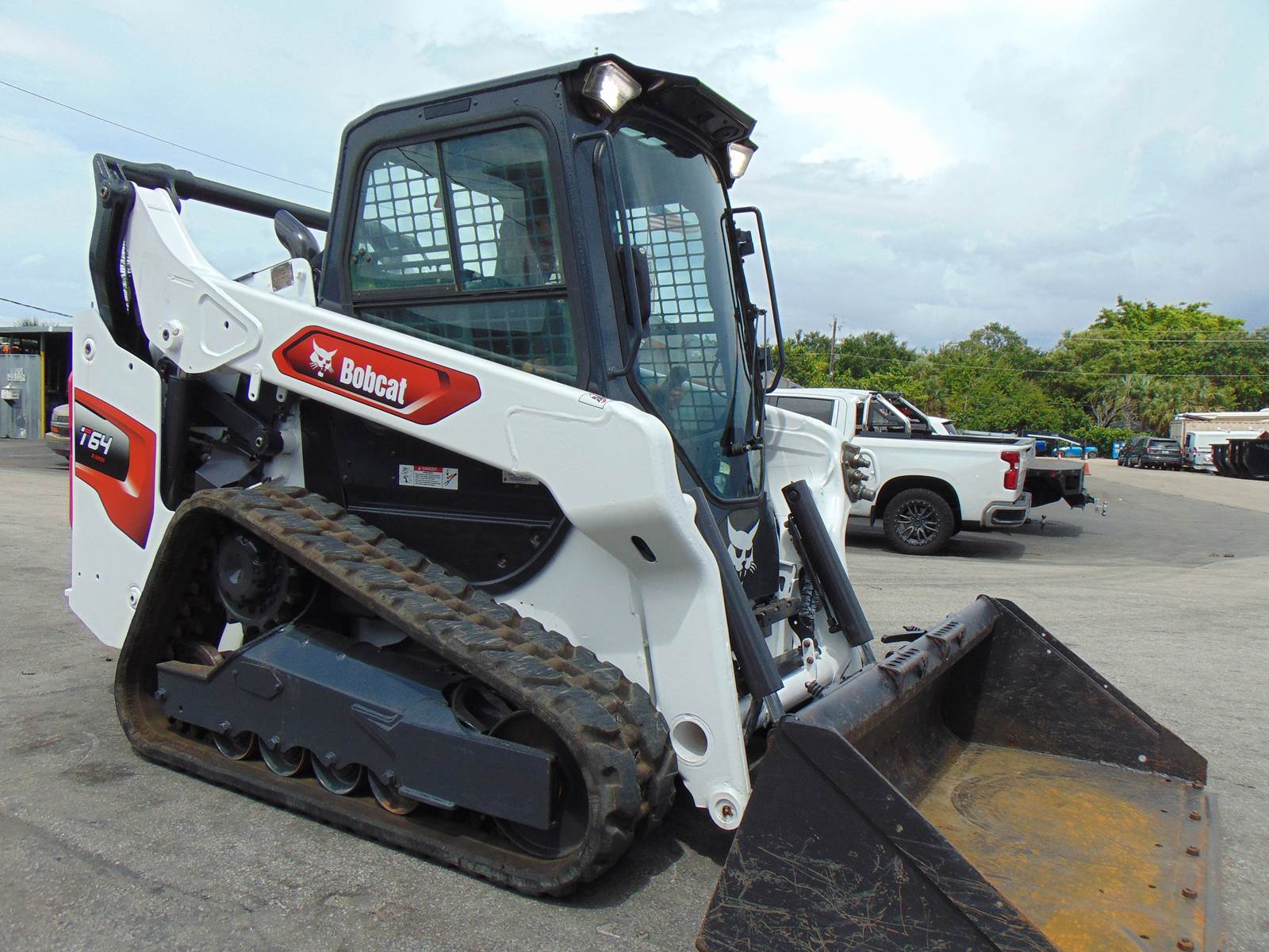 2021 BOBCAT T64 TURBO "COMFORT CAB" HEAT - A/C - POWER COUPLER - JOYSTICK CONTROLS - Image 2