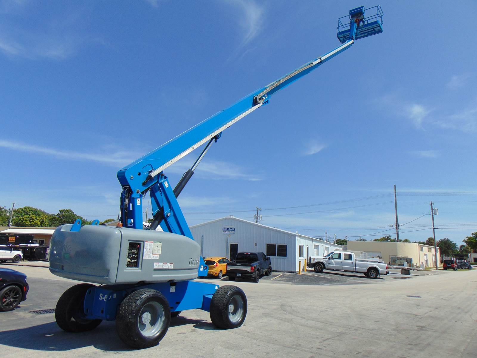 2012 GENIE S65 "DEUTZ DIESEL" 4X4 - BUILT IN GENERATOR - LOW HOURS - (2) SETS OF TIRES INCLUDED - SERVICED TODAY - 100% JOB READY - Image 18