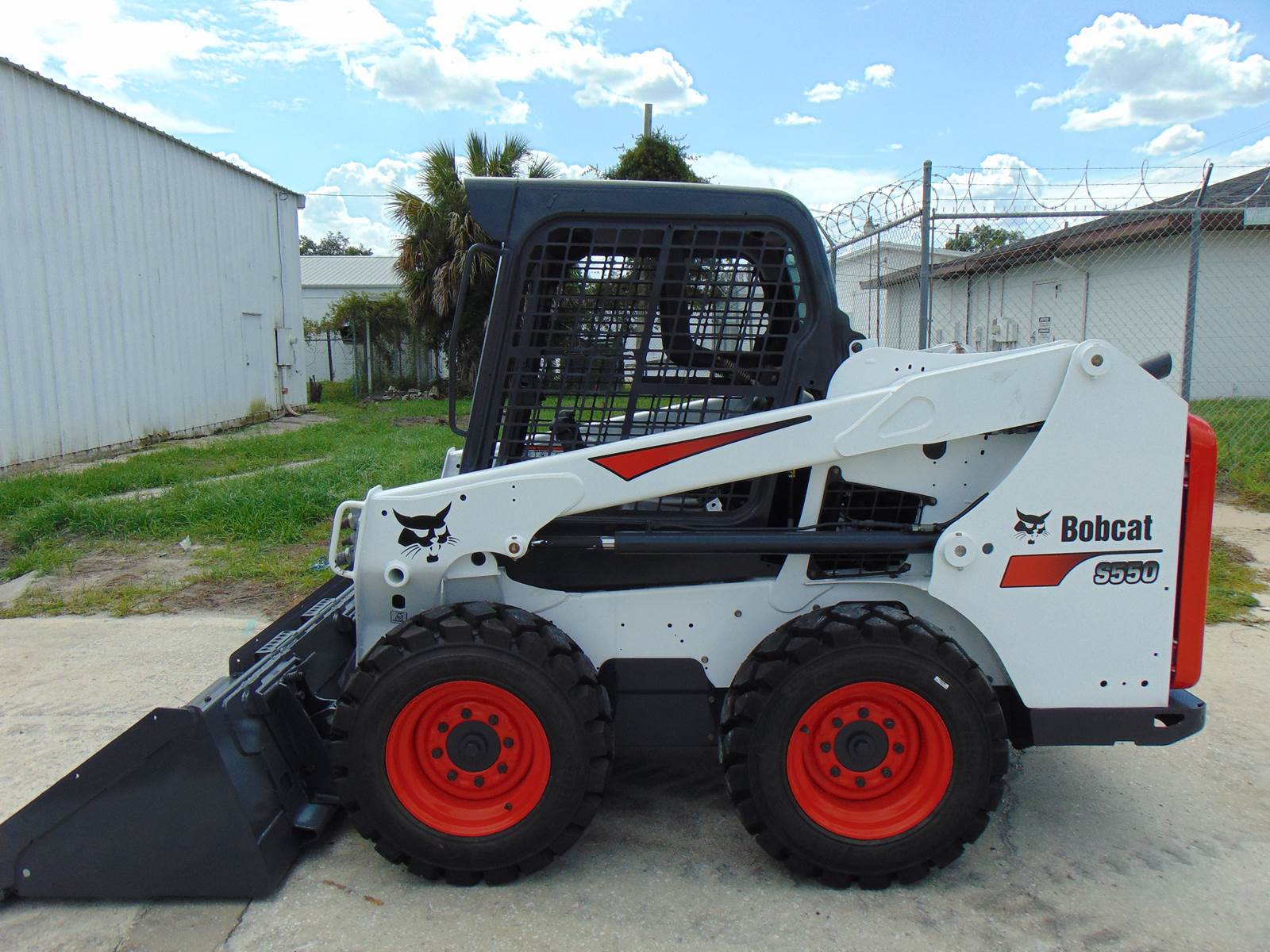 2016 BOBCAT S550 TURBO "MID SIZE" WHEEL LOADER - IMMACULATE UNABUSED AND 100% SERVICED - ONLY 949 HOURS - Image 24