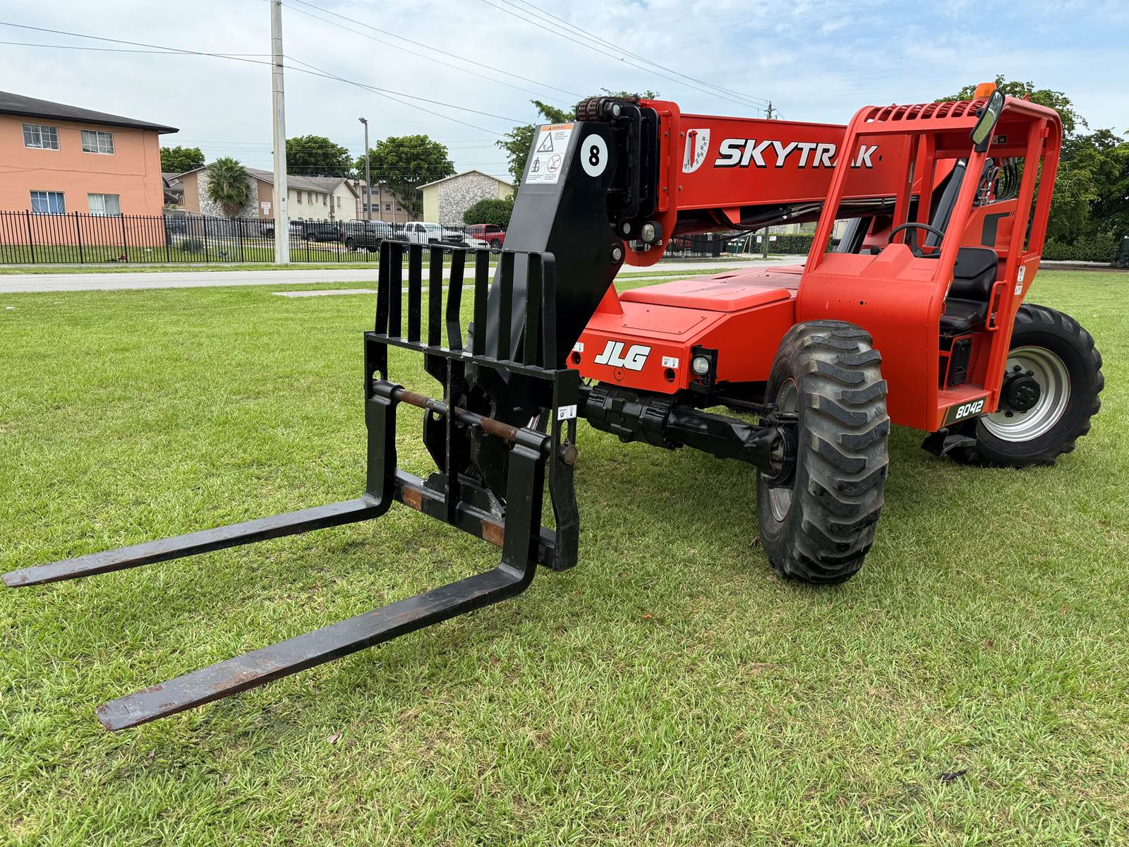 2016 JLG SKY TRAK 8042 "LEGACY" 8K POUND - 42 FT - CUMMINS TURBO DIESEL - ONLY 2,910 HOURS - PERFECT FORKLIFT - Image 14