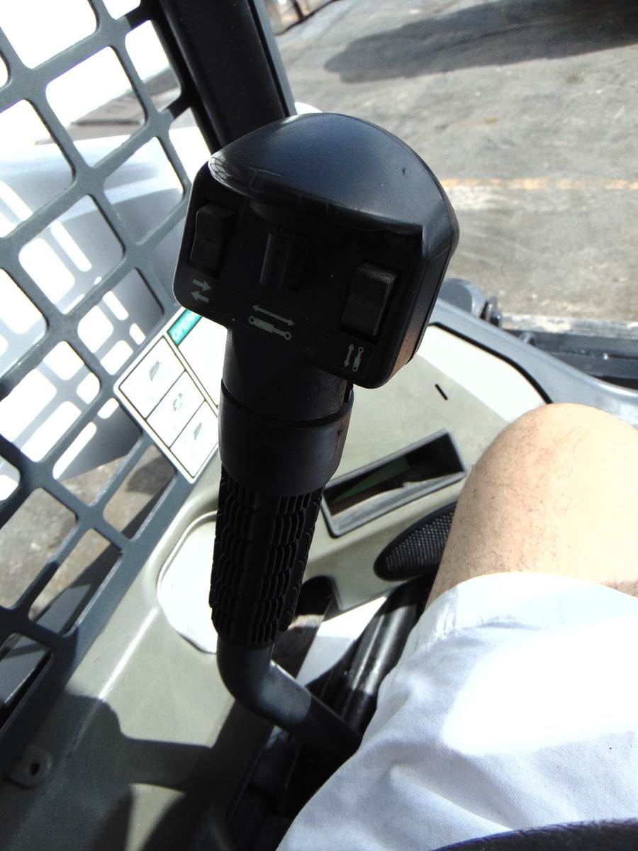 2016 BOBCAT T650 TURBO - BRAND NEW TRACKS TODAY - STANDARD HAND AND FOOT CONTROLS - 100% SERVICED AND JOB READY - ONLY 2,000 HOURS - Image 28