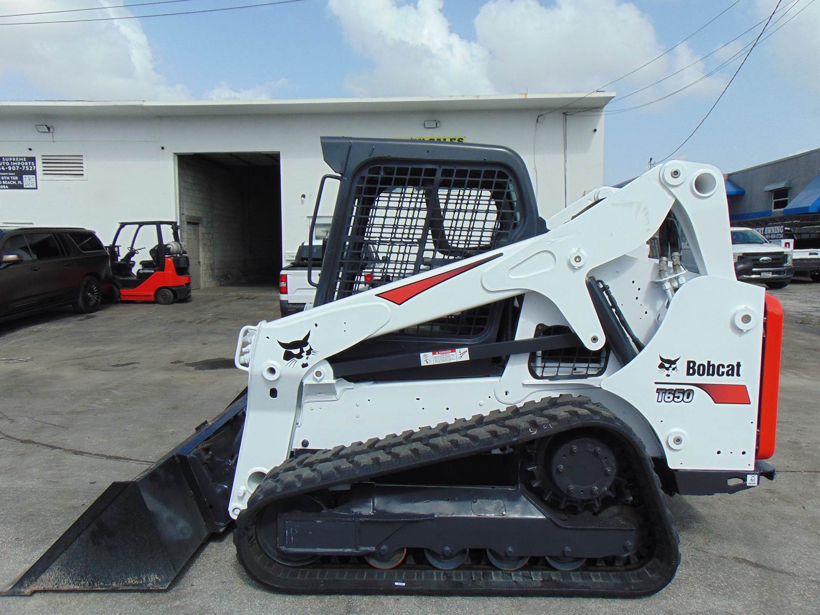 2016 BOBCAT T650 TURBO - BRAND NEW TRACKS TODAY - STANDARD HAND AND FOOT CONTROLS - 100% SERVICED AND JOB READY - ONLY 2,000 HOURS - Image 22