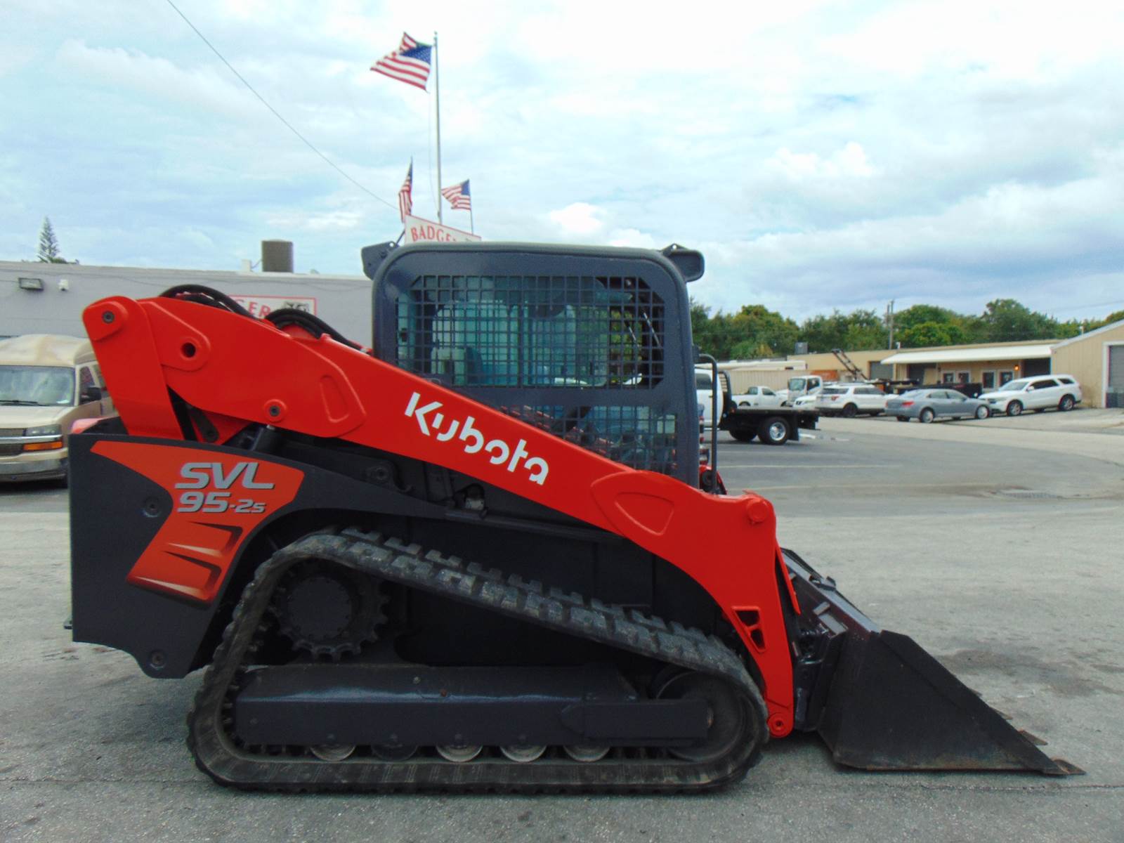 2018 KUBOTA SVL95-2S "HIGH FLOW" BIG 97 HP TURBO 2 SPEED - JOYSTICKS - ENCLOSED A/C & HBEATED CAB - ONLY 2,215 HOURS - 100% SERVICED AND JOB READY - Image 11