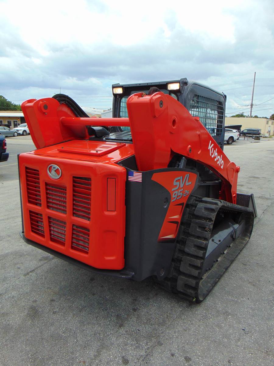 2018 KUBOTA SVL95-2S "HIGH FLOW" BIG 97 HP TURBO 2 SPEED - JOYSTICKS - ENCLOSED A/C & HBEATED CAB - ONLY 2,215 HOURS - 100% SERVICED AND JOB READY - Image 13
