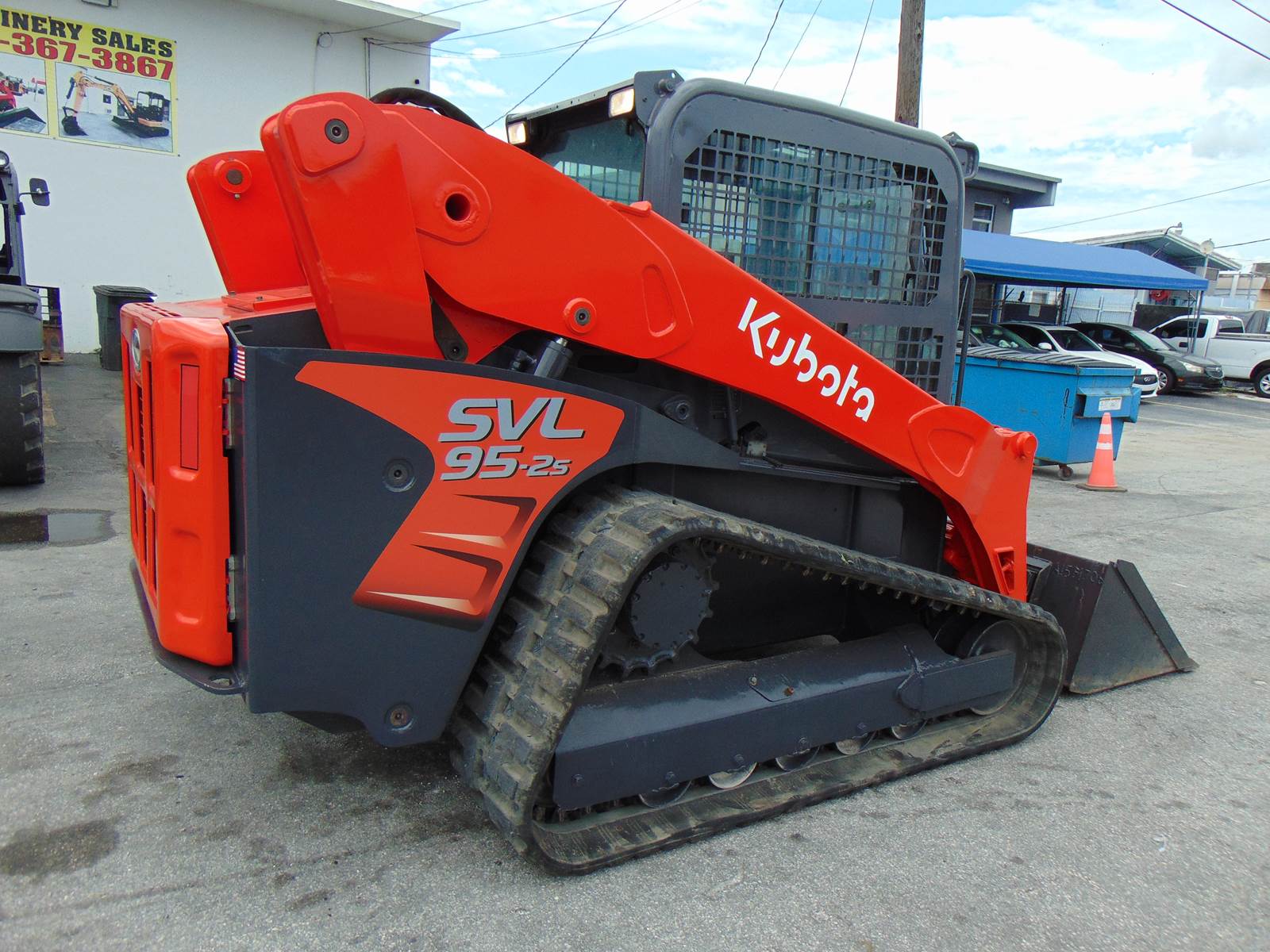 2018 KUBOTA SVL95-2S "HIGH FLOW" BIG 97 HP TURBO 2 SPEED - JOYSTICKS - ENCLOSED A/C & HBEATED CAB - ONLY 2,215 HOURS - 100% SERVICED AND JOB READY - Image 2