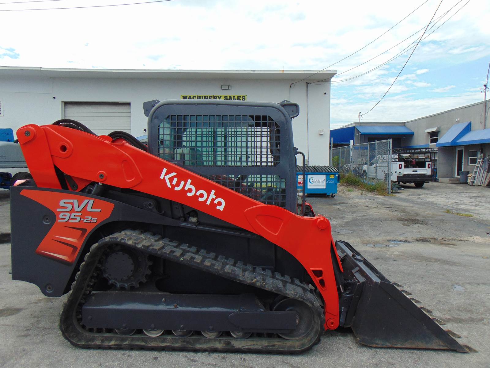 2018 KUBOTA SVL95-2S "HIGH FLOW" BIG 97 HP TURBO 2 SPEED - JOYSTICKS - ENCLOSED A/C & HBEATED CAB - ONLY 2,215 HOURS - 100% SERVICED AND JOB READY - Image 21