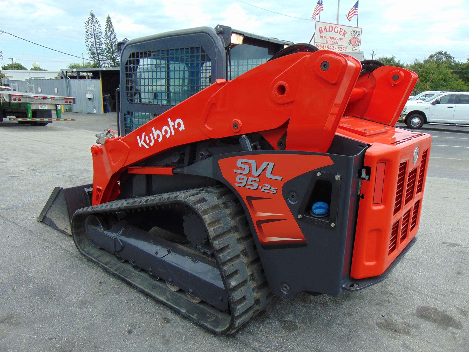 2018 KUBOTA SVL95-2S "HIGH FLOW" BIG 97 HP TURBO 2 SPEED - JOYSTICKS - ENCLOSED A/C & HBEATED CAB - ONLY 2,215 HOURS - 100% SERVICED AND JOB READY - Image 24