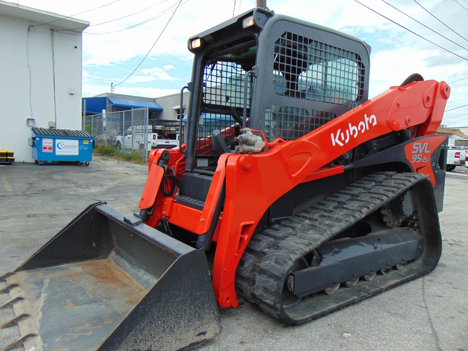 2018 KUBOTA SVL95-2S "HIGH FLOW" BIG 97 HP TURBO 2 SPEED - JOYSTICKS - ENCLOSED A/C & HBEATED CAB - ONLY 2,215 HOURS - 100% SERVICED AND JOB READY - Image 8
