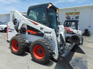 2019 BOBCAT S650 TURBO 2 SPEED - BOB TACH - STEREO - HEAT AND A/C - NEW TIRES - ONLY 1,797 HOURS - 100% JOB READY