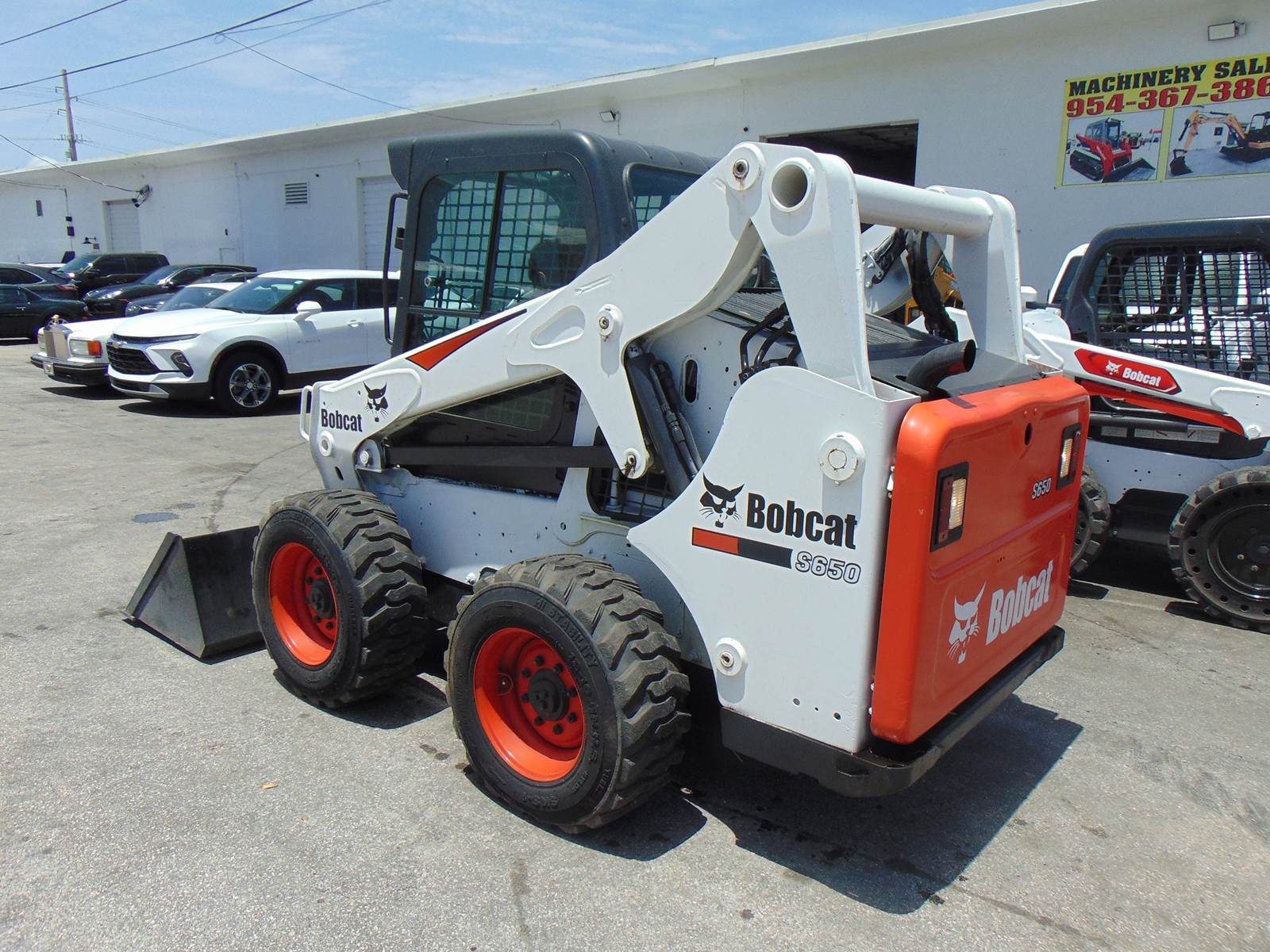 2019 BOBCAT S650 TURBO 2 SPEED - BOB TACH - STEREO - HEAT AND A/C - NEW TIRES - ONLY 1,797 HOURS - 100% JOB READY - Image 21