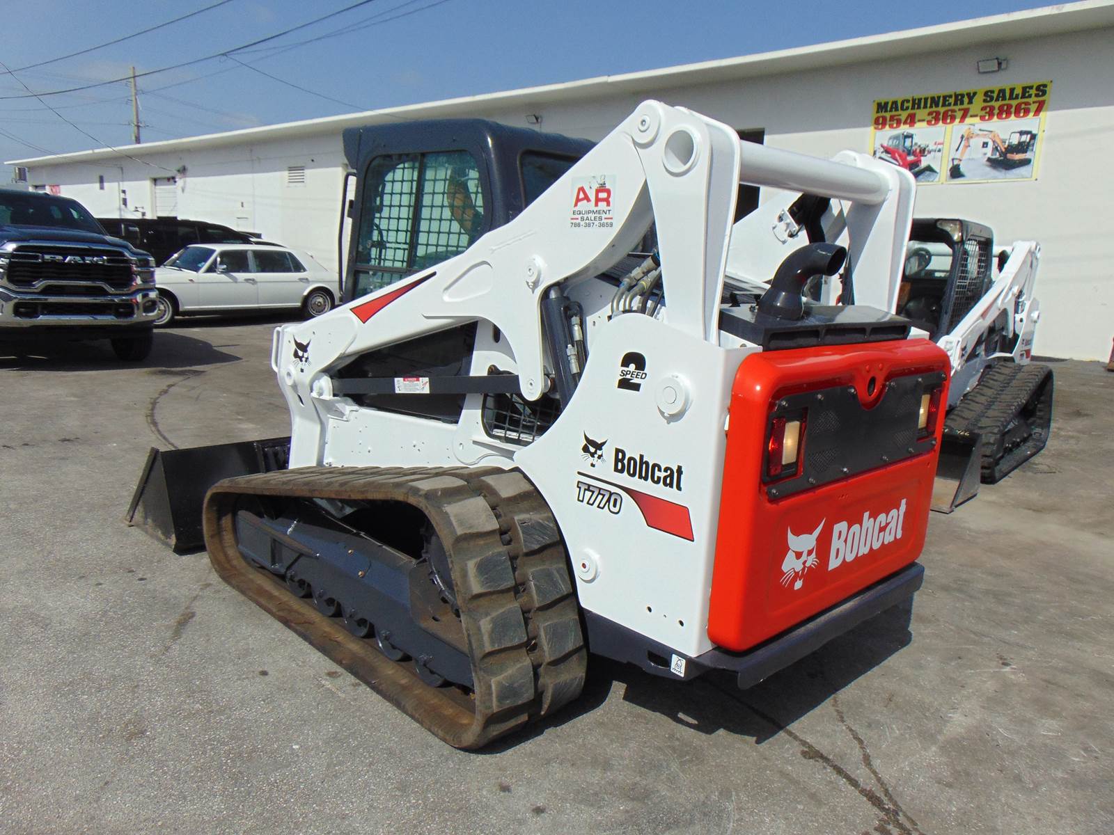 2020 BOBCAT T770 TURBO - JOYSTICK CONTROLS - HEAT AND A/C - STEREO - HEAVY COOLING PKG - ONLY 2,000 HOURS - Image 27