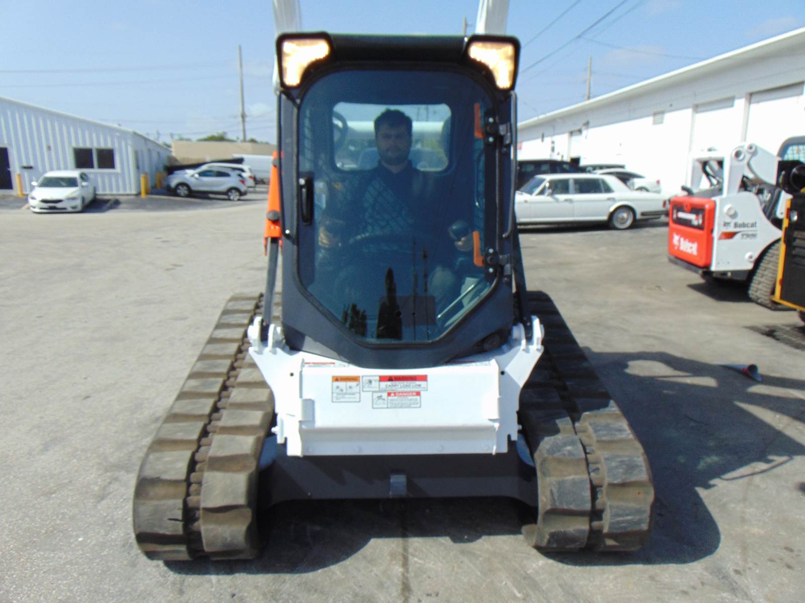 2020 BOBCAT T770 TURBO - JOYSTICK CONTROLS - HEAT AND A/C - STEREO - HEAVY COOLING PKG - ONLY 2,000 HOURS - Image 17